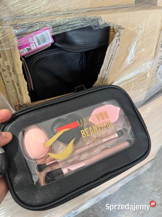 Palety mix A nowe nadwyżki magazynowe ze znanej łódzkie Tomaszów Mazowiecki