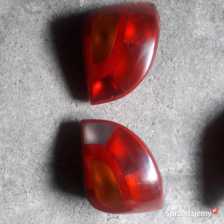 Tylne lampy Ford Fiesta MK4WYSYŁKA osobowe małopolskie Żabno