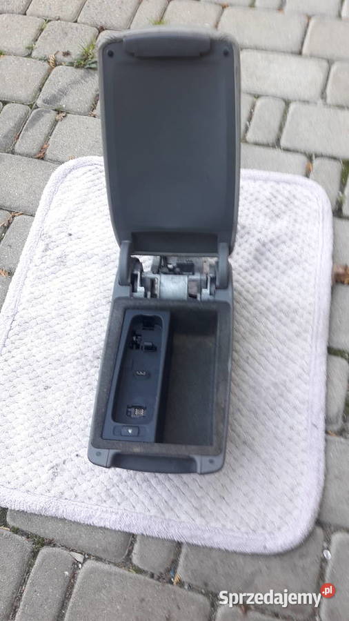 Podłokietnik Skóra AUDI A6 C6 dolnośląskie Lubin sprzedam