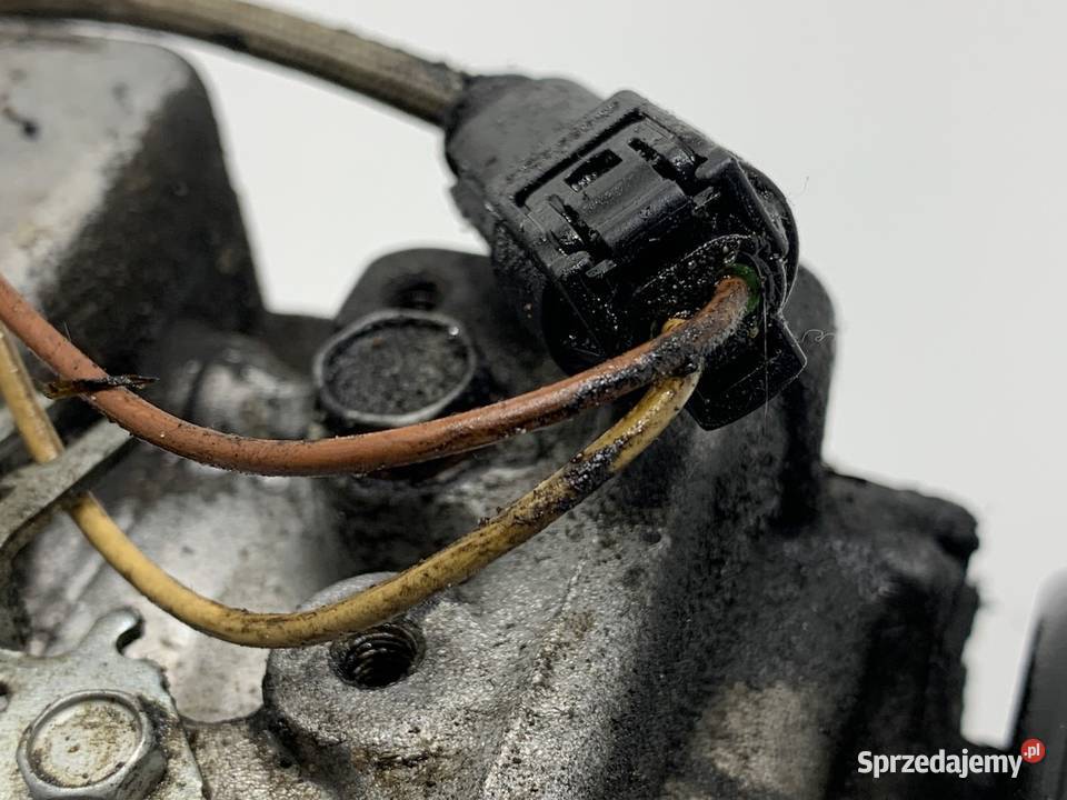 SPRĘŻARKA KLIMATYZACJI BMW E92 6956716 30 272 osobowe