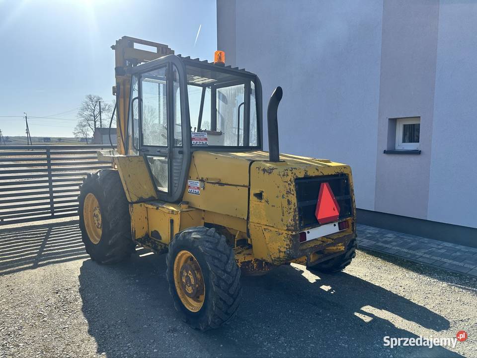 Wózek widlowy Terenowy 4x4 jcb 25t 49 m blokada podnośnika Pajęczno