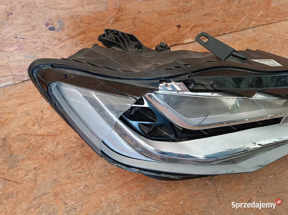 LAMPA REFLEKTOR PRAWY PRZÓD EU AUDI A6 C7 FULL