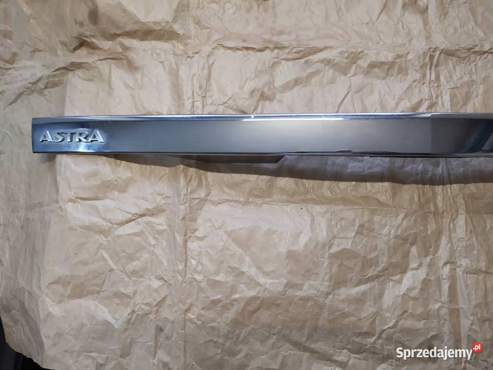Listwa chrom mikrostyk klapy Opel Astra H III Gorlice