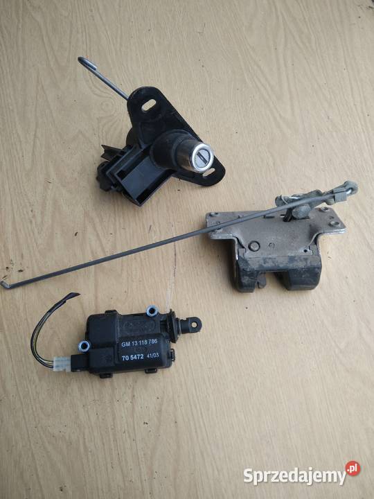 Zamek Klapy Opel Zafira A 9905r Komplet Zestaw łódzkie Krośniewice