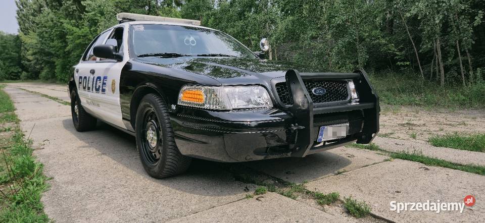 amerykański radiowóz Ford Crown Victoria Police Łódź