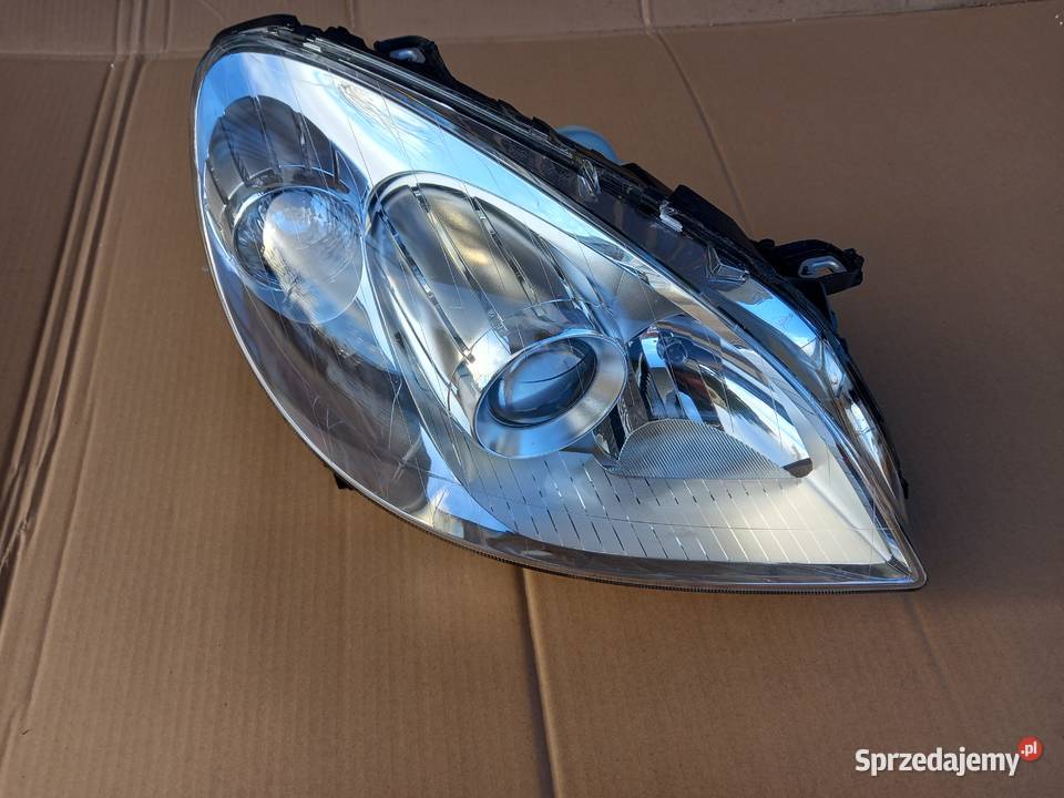 Mercedes W245 Klasa B prawa lampa przód Lampy przednie
