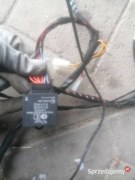 Hak holowniczy Toyota avensis t27 2015