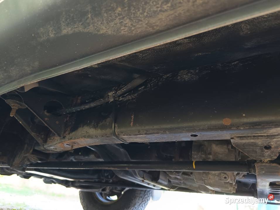 Nissan terrano ii 24 benzyna 4x4 83 bezwypadkowy Chmielnik