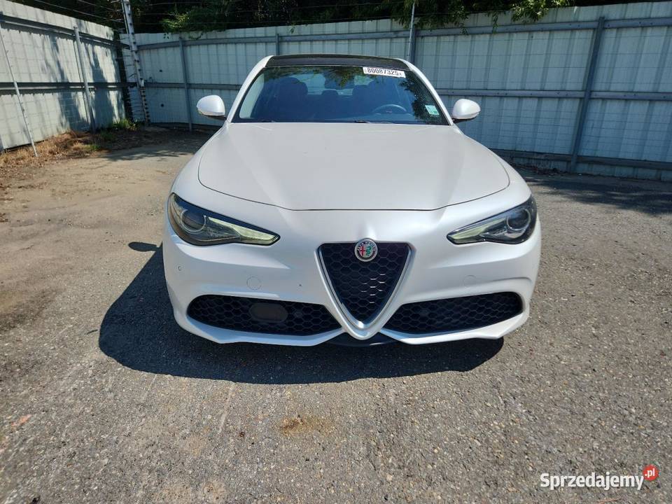 Alfa Romeo Giulia Ti 2017 nieuszkodzony Warszawa