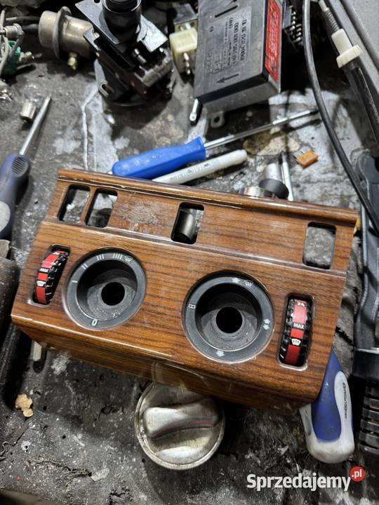 Dekory w124 komplet Poraj