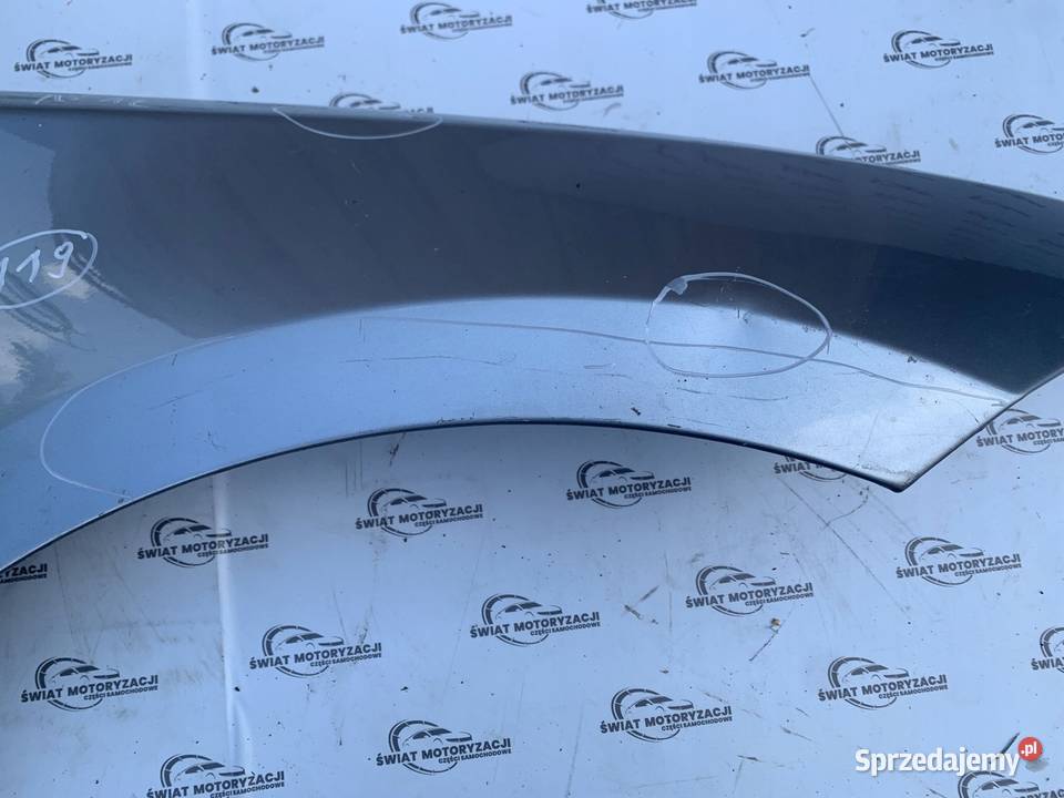 BMW E82 10r błotnik prawy przód osobowe Kielce