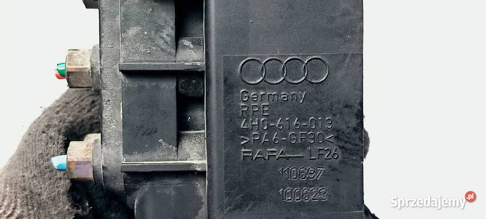 ROZDZIELACZ AUDI A8 D4 4H0616013 Lipno