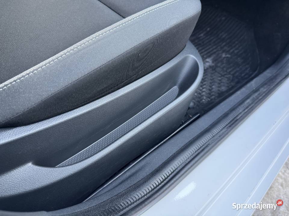 skoda fabia 10 salon Warszawa sprzedam