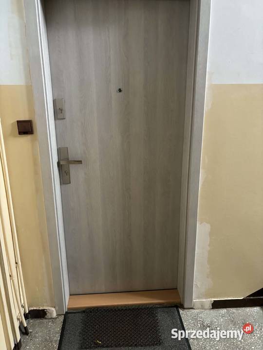 Mieszkanie w bloku balkon Konin
