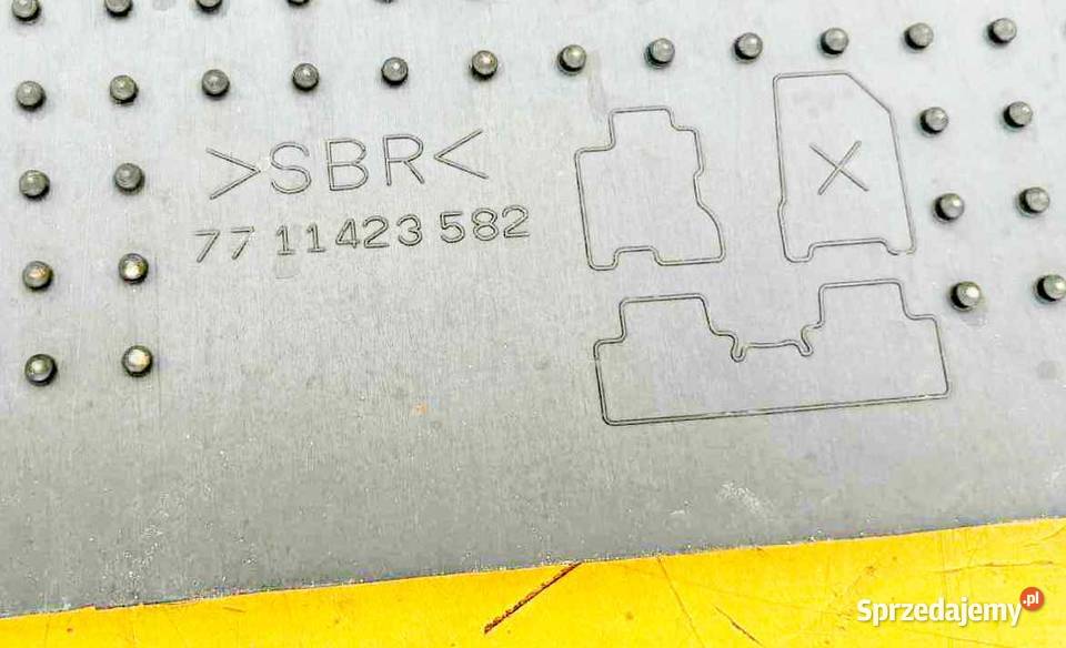 RENAULT KOLEOS I DYWANIKI GUMOWE 7711423581 terenowe Radom