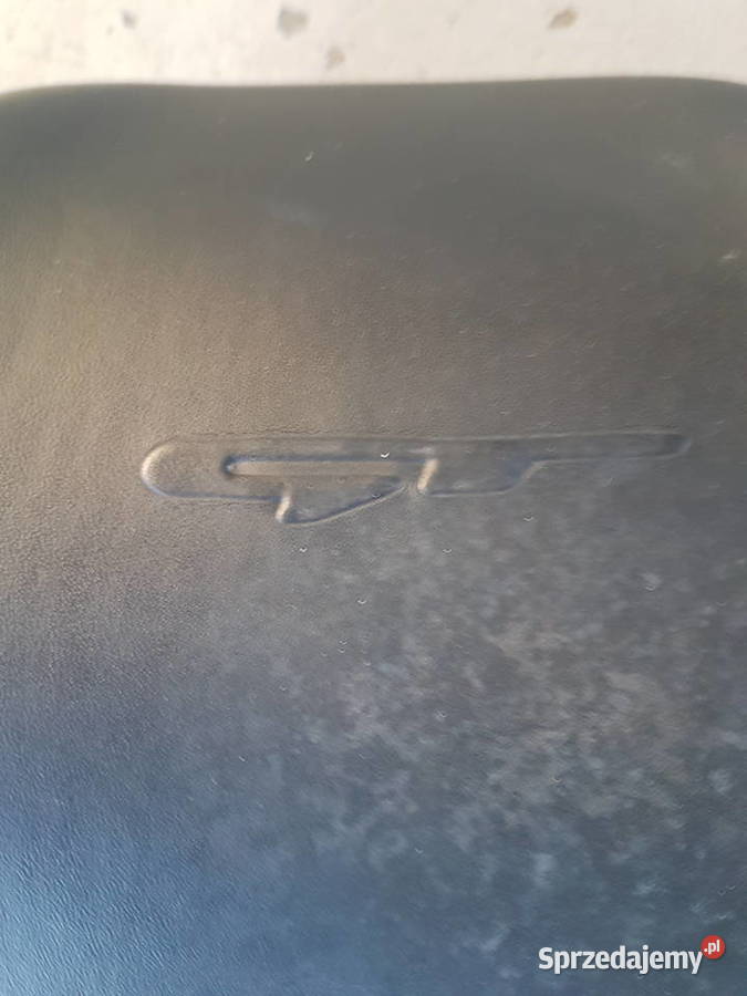KIA STINGER GT ZAGLOWEK FOTELA PRZOD Rok produkcji 2019 Wyposażenie wnętrza