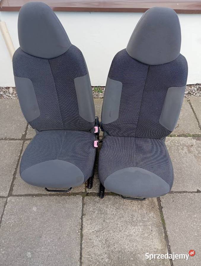 PEUGEOT 107 FOTELE PRZÓD osobowe pomorskie Kobylnica