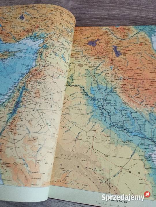 geograficzny atlas świata dwie części Poradniki, albumy i reportaże Poznań