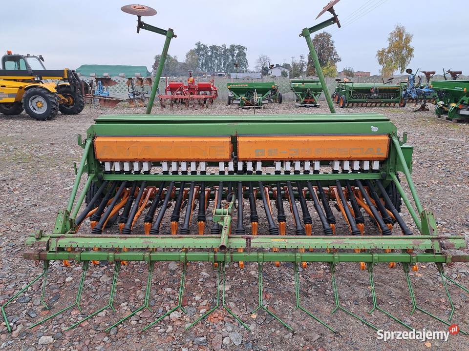 Siewnik AMAZONE D8 SPECJAL TYP 30 z Niemiec