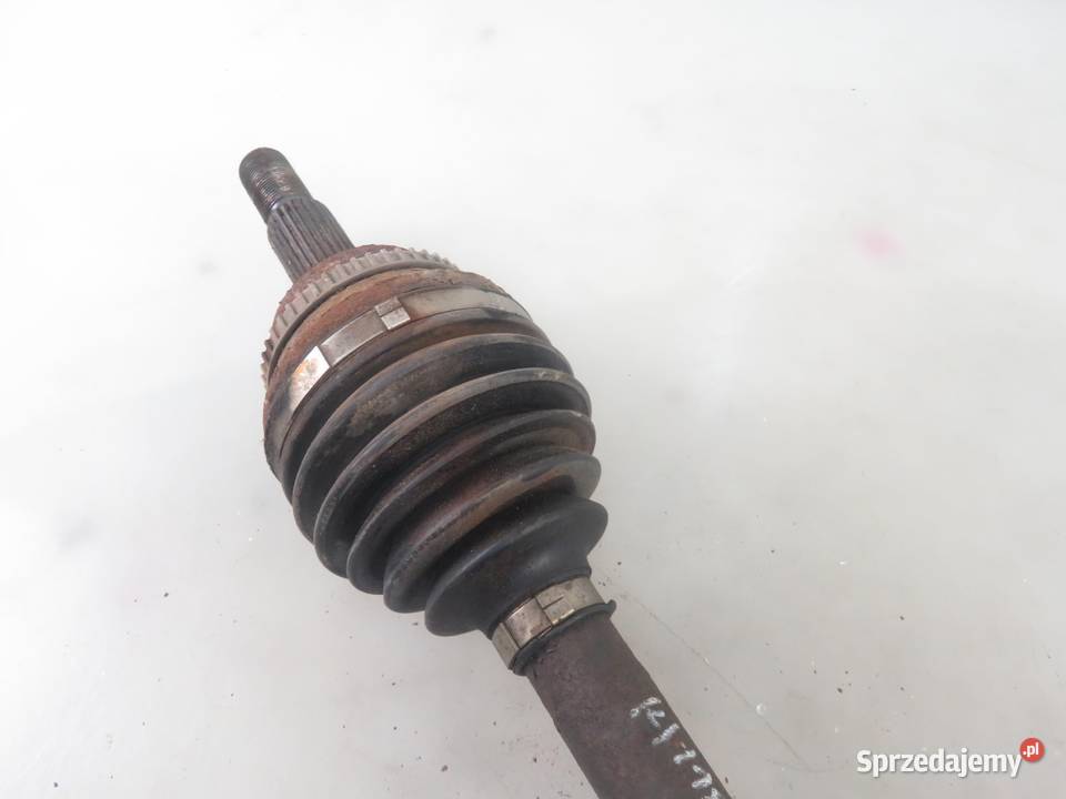 PÓŁOŚ LEWA TOYOTA COROLLA Verso E12 20 D4D