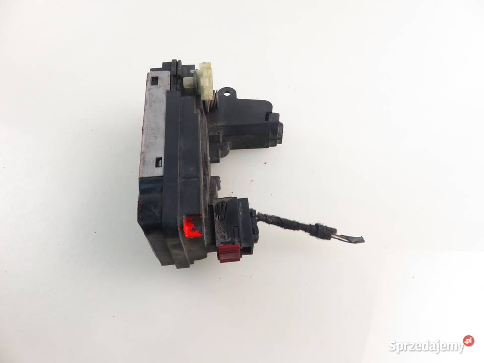 ZAMEK LEWY TYLNY OPEL ZAFIRA B A05 13210738PU osobowe