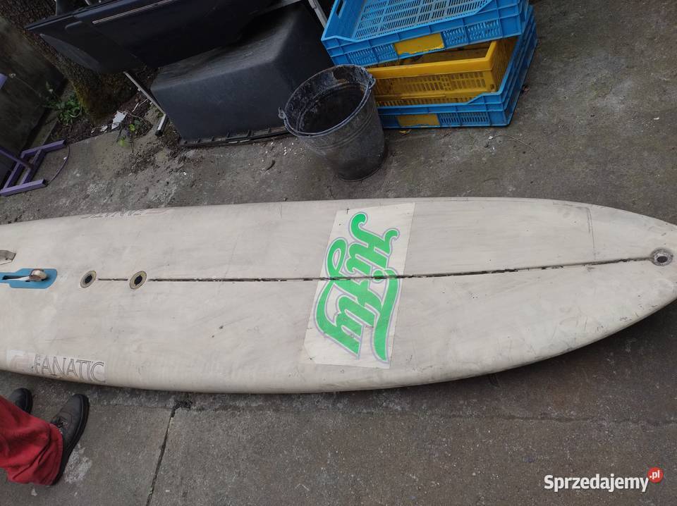 Deska windsurfingowa z żaglem nie zatapialna