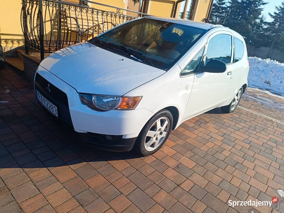 Mitsubishi Colt VI 11i 12V 75 2010 z Niemiec Zarejestrowany w Polsce
