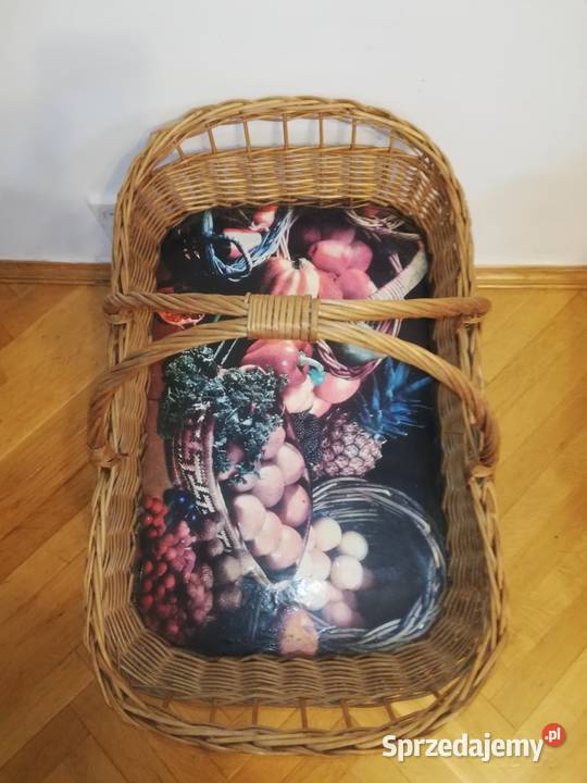 Stolik wiklinowy przenośny