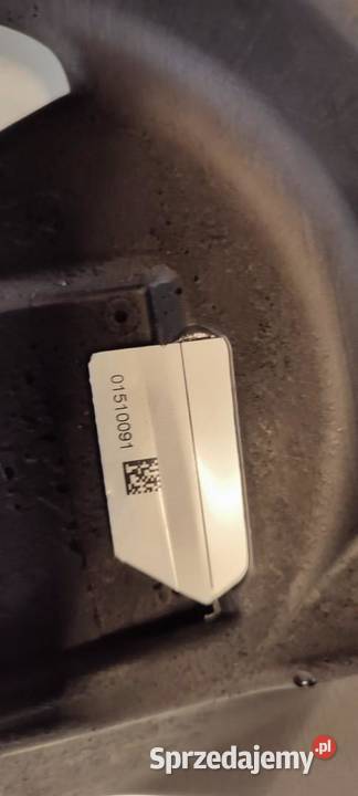 VOLVO XC40 OSŁONA SILNIKA 32252730