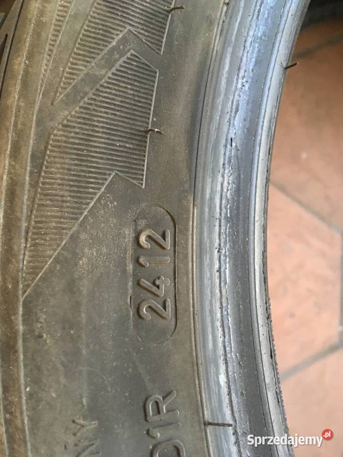 Opony Zimowe Goodyear 22545r17 zima Opony Warszawa sprzedam