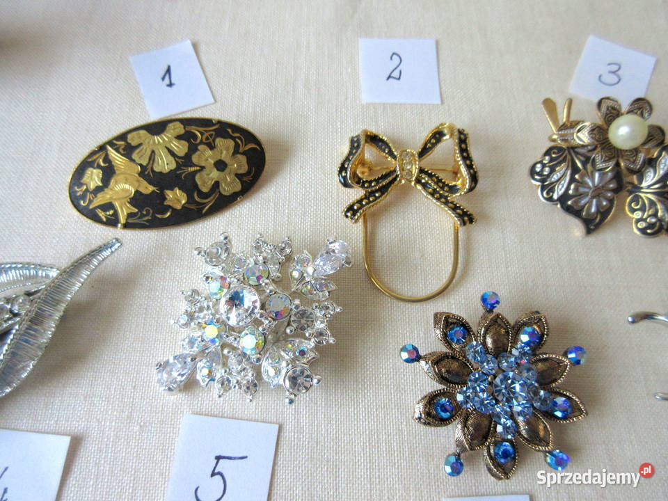 Stara biżuteria broszki lata 80