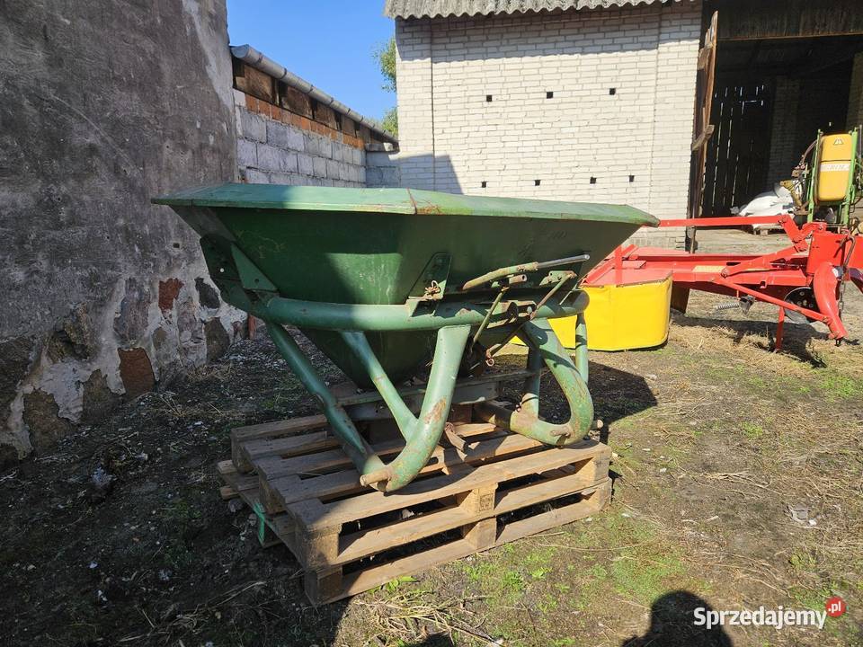 Rozsiewacz do nawozów Amazone E 602 Osieck