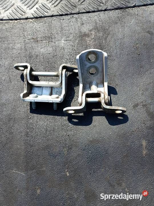 zawias zawiasy drzwi tylnych prawych nissan osobowe zachodniopomorskie Szczecin