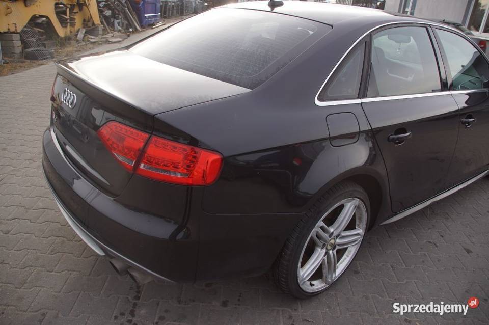 ĆWIARTKA BŁOTNIK PRAWY TYŁ LZ9Y AUDI A4 S4 B8 Pozostałe Lipno