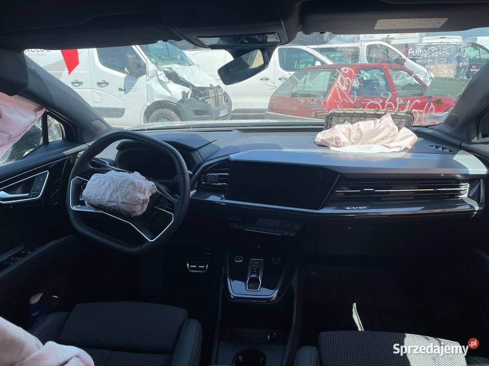 Audi Q4 Quattro ETron 299 GH638 automatyczna sprzedam