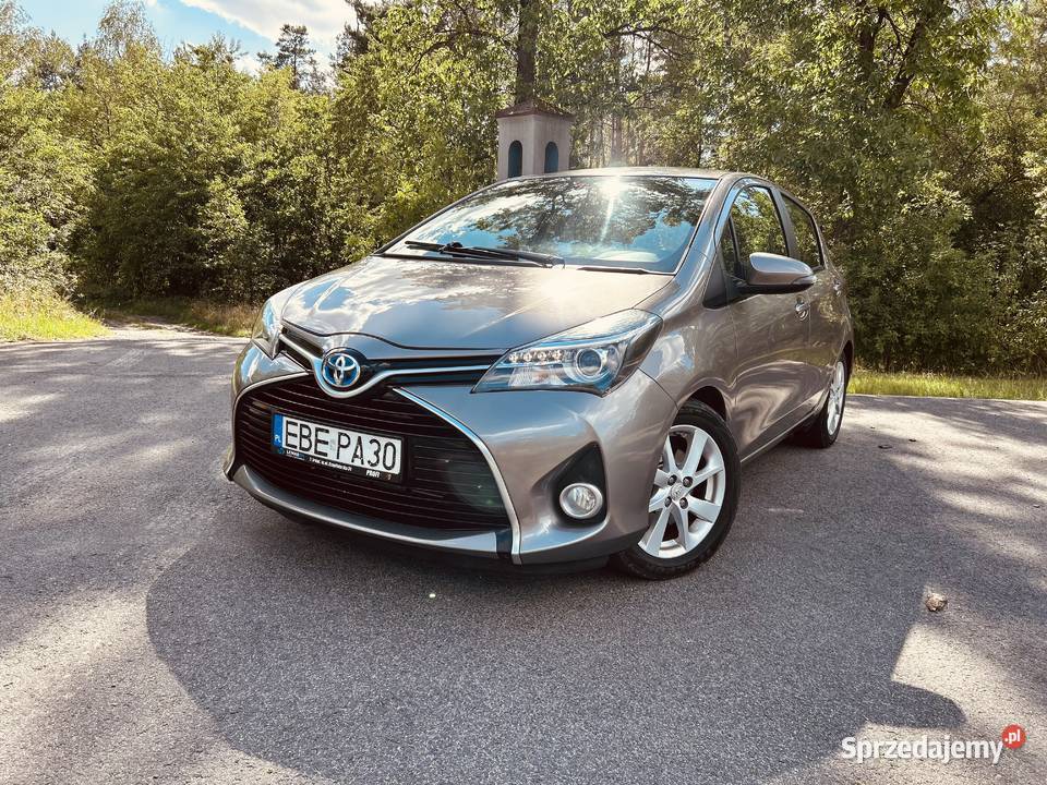Toyota Yaris HYBRID 1Właściciel Salon Polska Bełchatów sprzedam