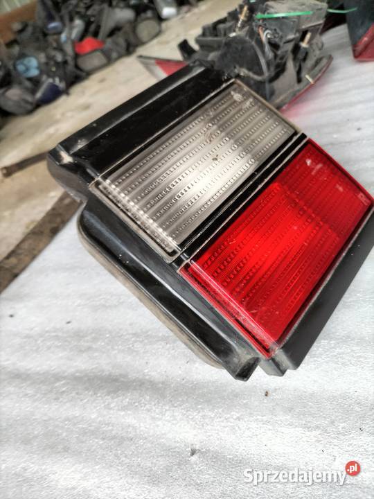 vw PASSAT B3 LAMPA TYŁ TYLNA KLAPA