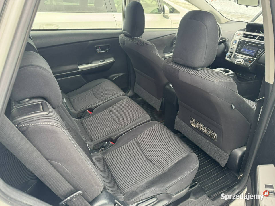 Toyota Prius 18 HSD 136 7 osób Full LED Serwis Otwock Mały sprzedam