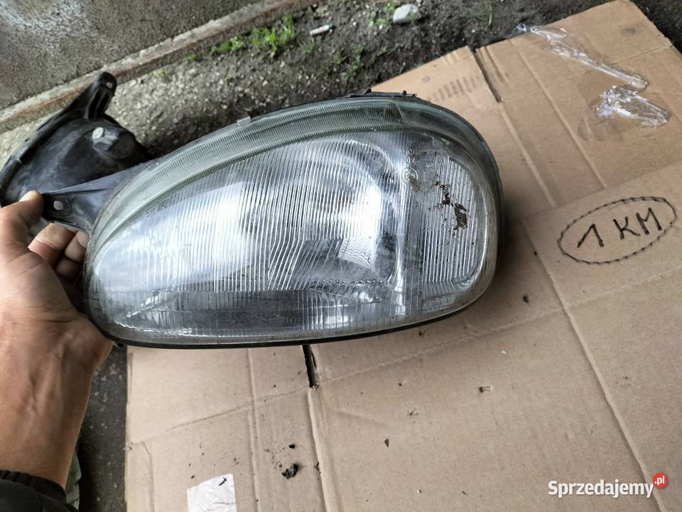 CORSA B LAMPA PRZÓD PRZEDNIA LEWA