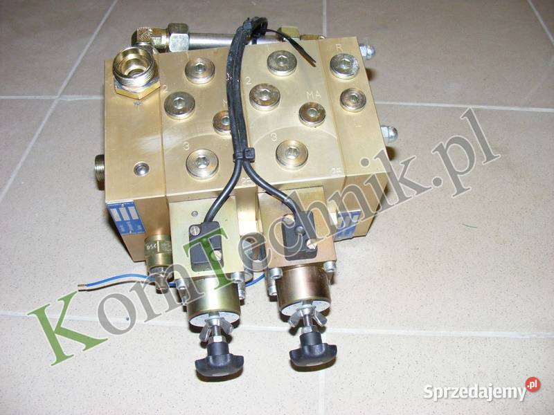 Blok hydrauliczny posypywarki Schmidt Stratos Staniowice