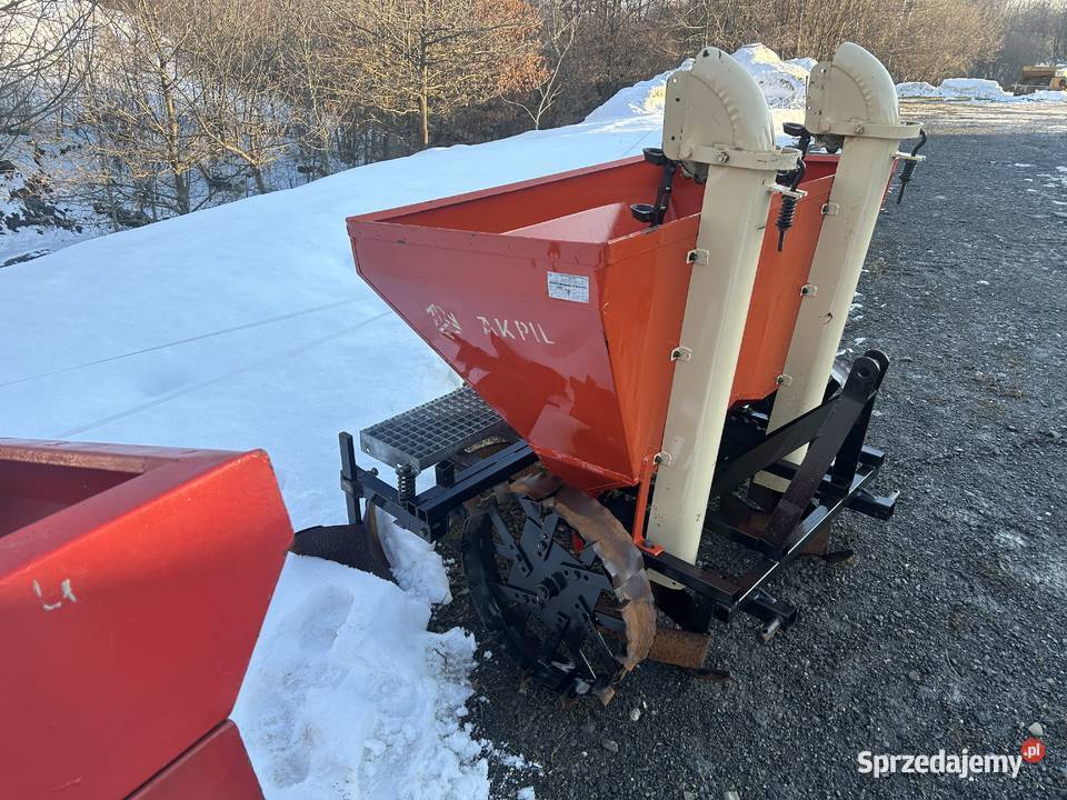 Sadzarka do ziemniaków kubełkowa Akpil duży kosz Nowy Sącz