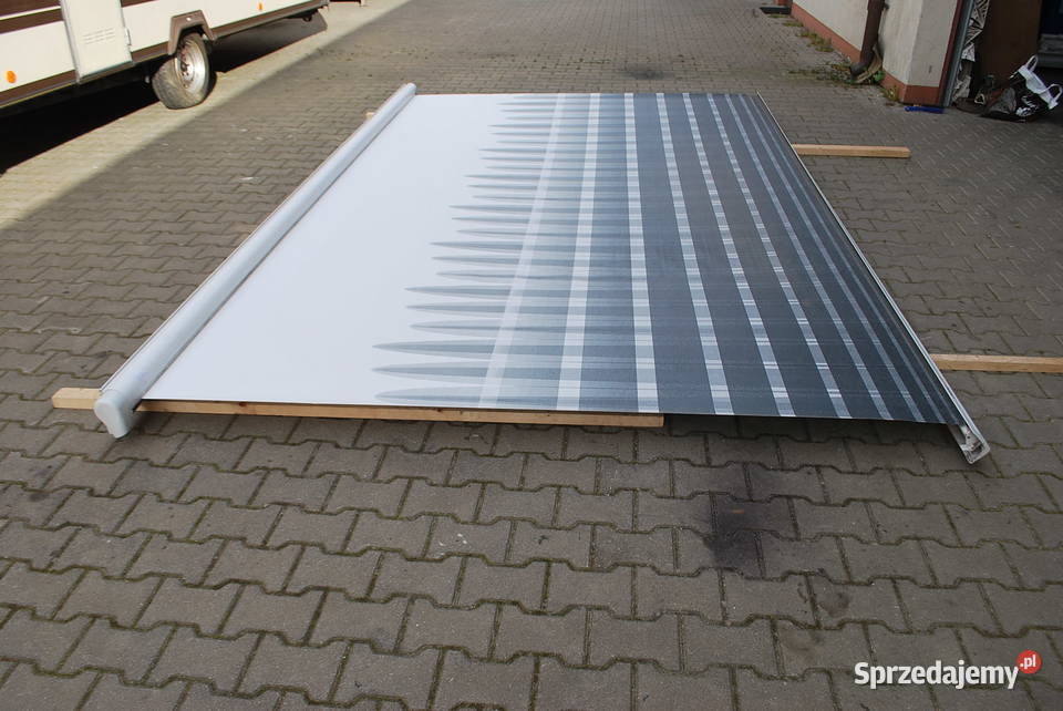 MARKIZA BOCZNA OMNISTOR OMNI V10 XL Grzebowilk