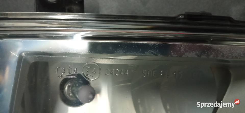 Nissan Leaf 2022 HALOGEN lewy osobowe Poznań