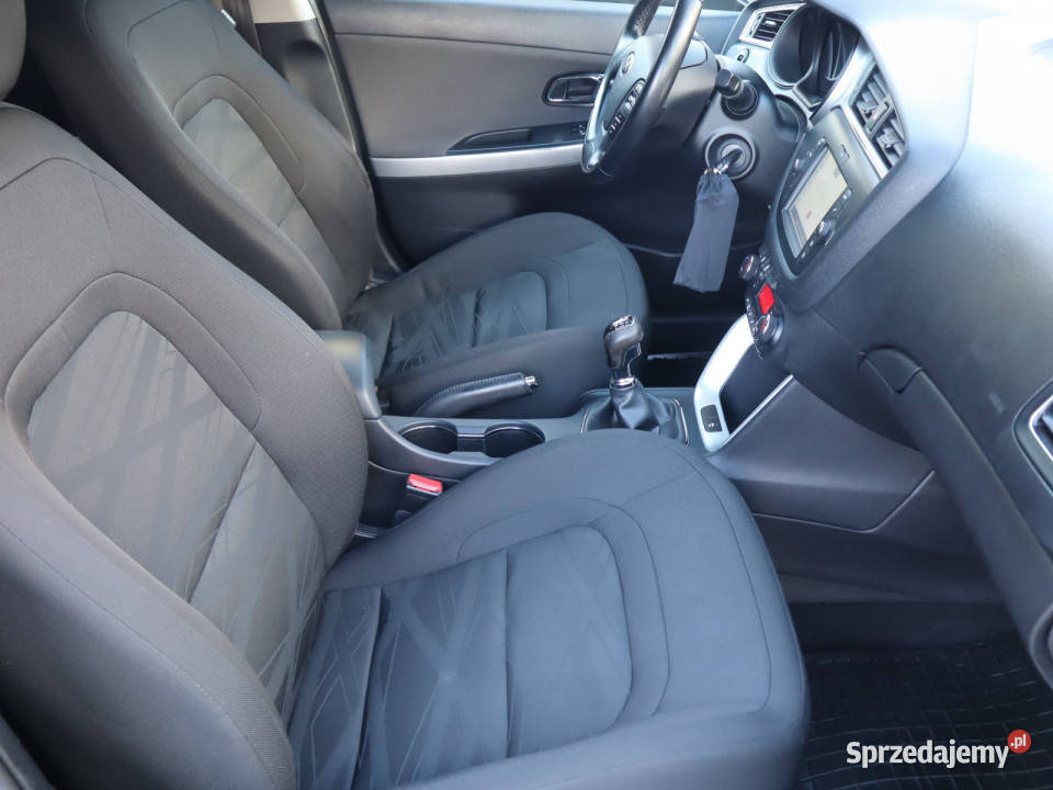 Kia Ceed 16 CRDi relingi dachowe śląskie Katowice