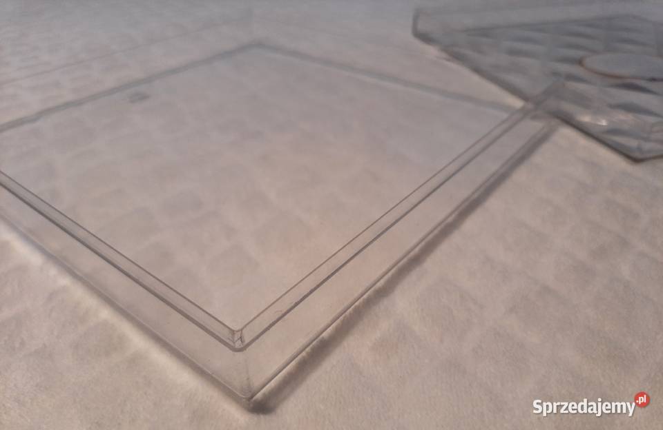 Plastikowe pudełeczko Ferrero Rocher 2007