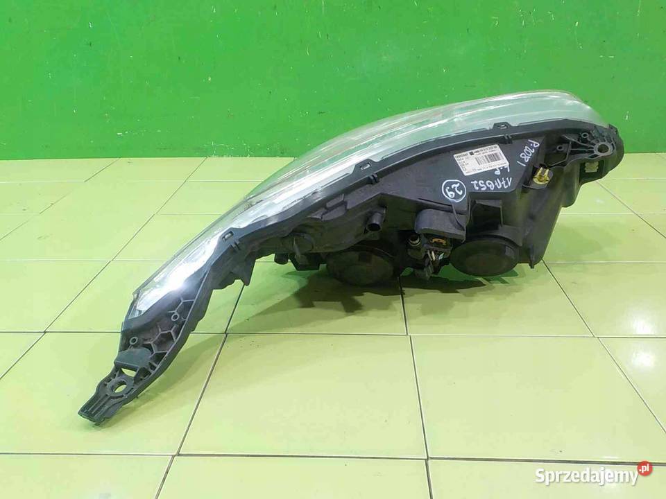 PEUGEOT 208 I 15r lampa lewa przod 9802221980