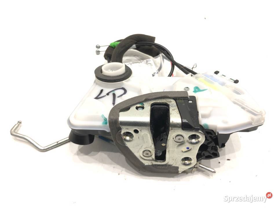 ZAMEK DRZWI PRAWY TYŁ TOYOTA COROLLA E21 osobowe podkarpackie sprzedam