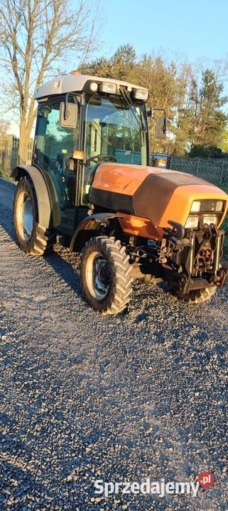 Ciągnik DEUTZ FAHR Przyrów sprzedam