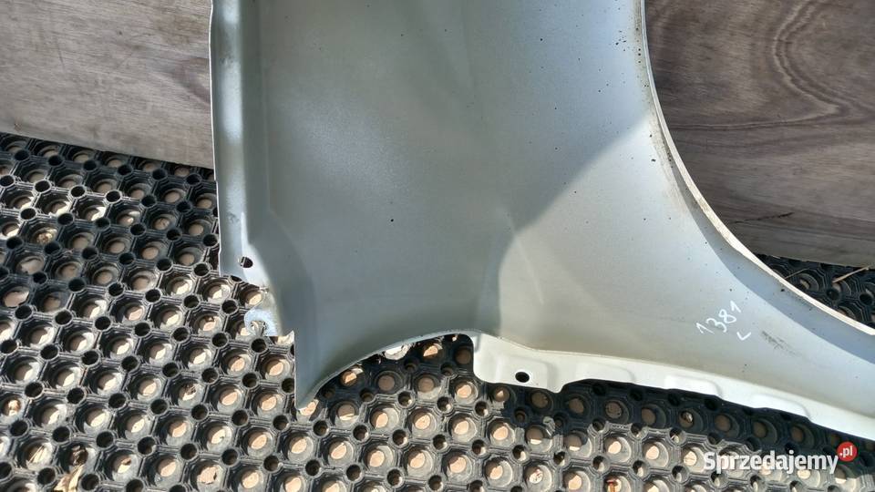 FORD FIESTA MK7 VII LIFT BŁOTNIK PRZÓD LEWY H9 Zbierkowo sprzedam