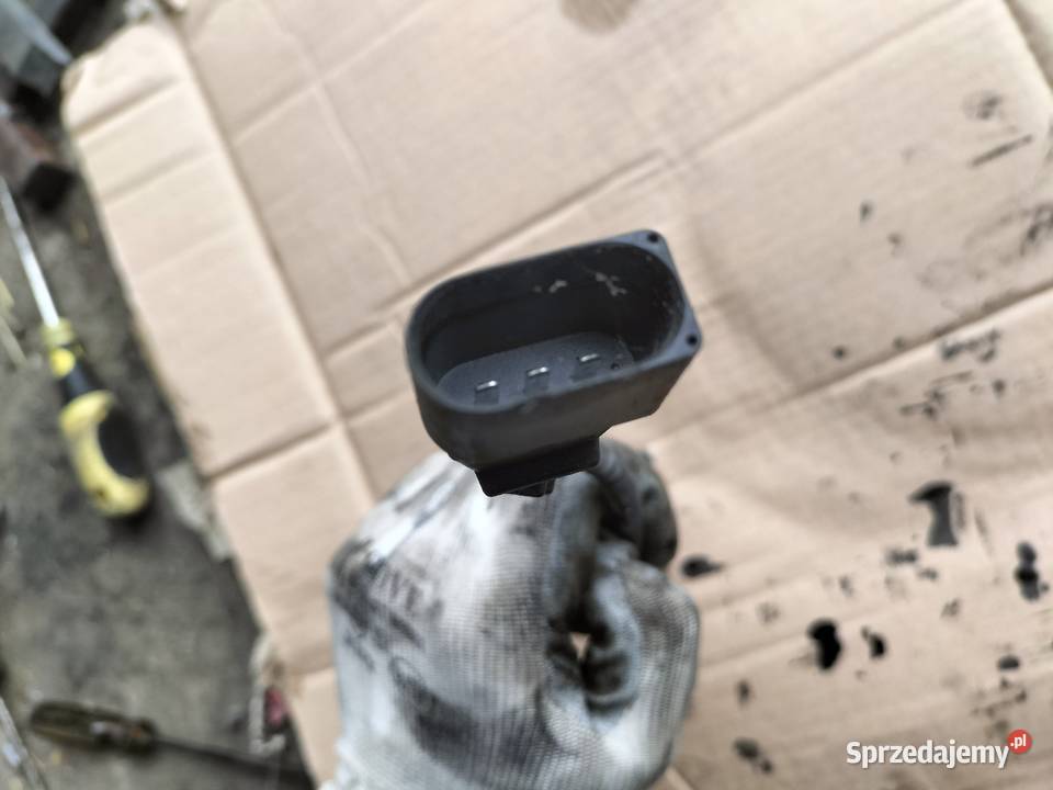 CZUJNIK GŁOWICY WAŁKA WAŁU 19 TDI 130 GOLF 4 IV osobowe